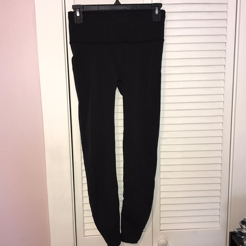 Women’s black Lululemon Leggings M
